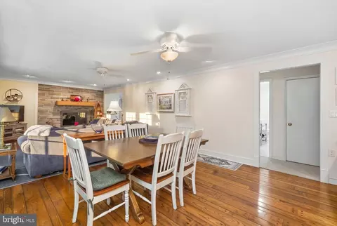 Dining - 3105 Shingle Camp Rd, Mc Henry, MD 21541 photo 5 of 5