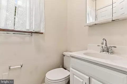Bath - 16 E Pennington St E, Oakland, MD 21550 photo 1 of 3