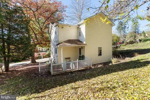 Exterior - 16 E Pennington St E, Oakland, MD 21550 photo 4 of 5