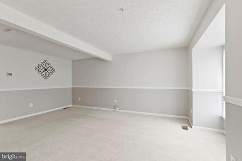542 Macintosh Cir, Joppa, MD 21085 photo 4