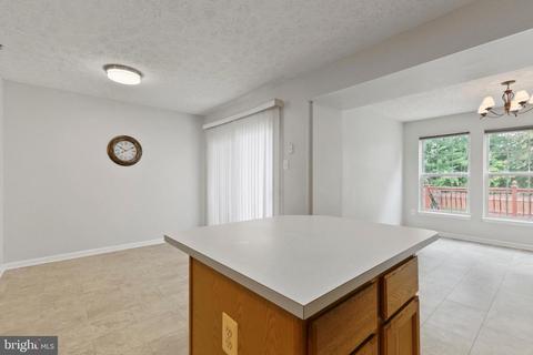 542 Macintosh Cir, Joppa, MD 21085 photo 14