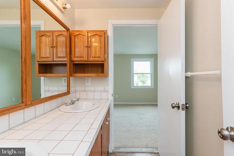 638 Shore Dr, Joppa, MD 21085 photo 35