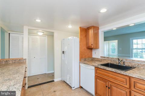 638 Shore Dr, Joppa, MD 21085 photo 18