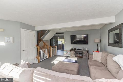 526 Macintosh Cir, Joppa, MD 21085 photo 5