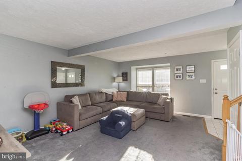 526 Macintosh Cir, Joppa, MD 21085 photo 4