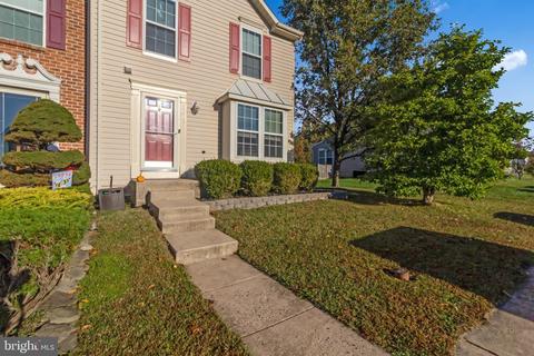 526 Macintosh Cir, Joppa, MD 21085 photo 2