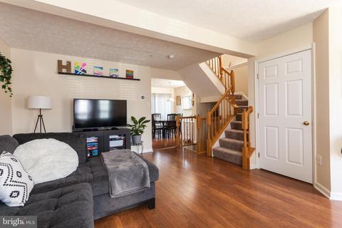 532 Macintosh Cir, Joppa, MD 21085 photo 4