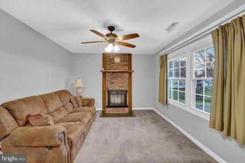 402 Ensor Ct, Joppa, MD 21085 photo 4
