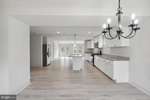 212 Spesutia Rd, Aberdeen, MD 21001