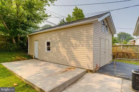 1022 Ensor Dr, Joppa, MD 21085 photo 6