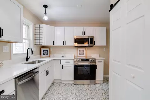 1022 Ensor Dr, Joppa, MD 21085 photo 12