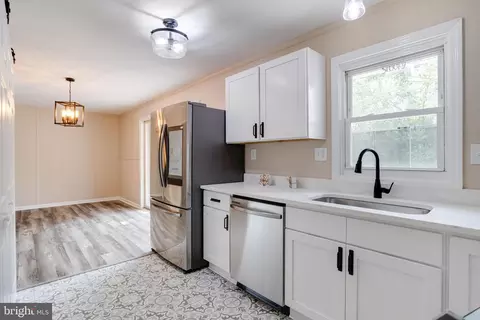 1022 Ensor Dr, Joppa, MD 21085 photo 10