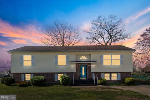 402 Holly Dr, Aberdeen, MD 21001