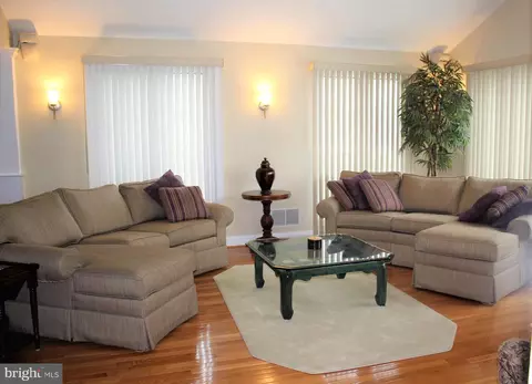 747 Shore Dr, Joppa, MD 21085 photo 17