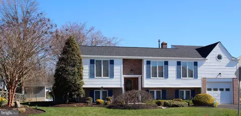 747 Shore Dr, Joppa, MD 21085