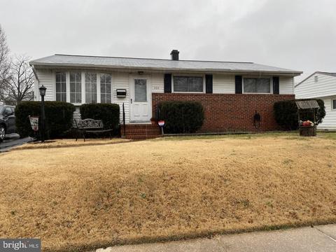 360 South Dr, Aberdeen, MD 21001