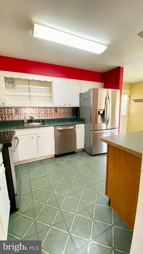 529 Anchor Dr, Joppa, MD 21085 photo 4