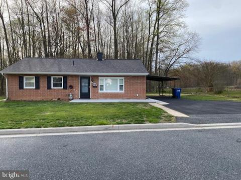 74 Moyer Dr, Aberdeen, MD 21001