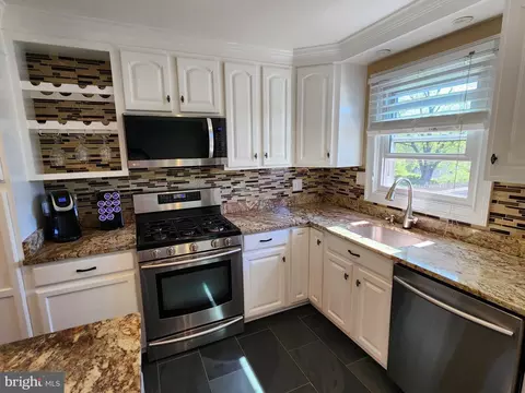 503 Grigsby Ct, Joppa, MD 21085 photo 9