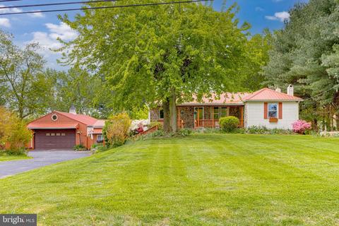2042 Whiteford Rd, Whiteford, MD 21160