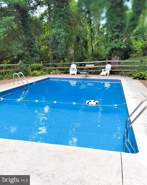 2704 Golf Ct, Baldwin, MD 21013