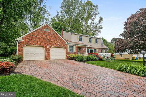 2412 Rochelle Dr, Fallston, MD 21047