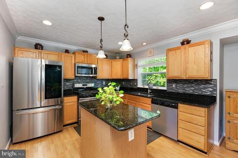 616 Baldwin Dr, Joppa, MD 21085 photo 4