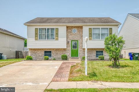 3100 Ebbtide Dr, Edgewood, MD 21040