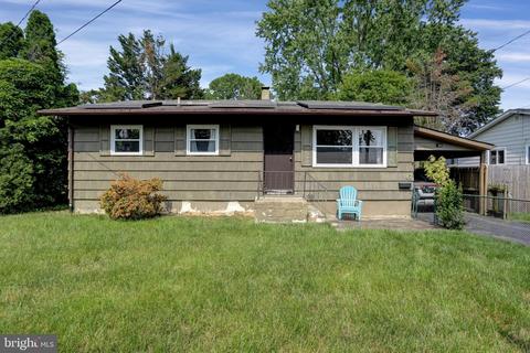 387 South Dr, Aberdeen, MD 21001
