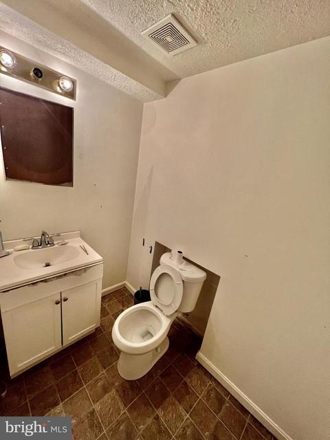 1328 E Spring Meadow Ct, Edgewood, MD 21040 photo 10