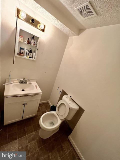 1328 E Spring Meadow Ct, Edgewood, MD 21040 photo 9