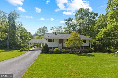 2719 Park Heights Dr, Baldwin, MD 21013