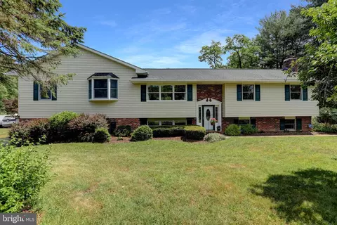 1611 Steeplechase Dr, Jarrettsville, MD 21084