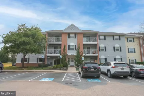 1205 Raven Wood Ct #102, Belcamp, MD 21017