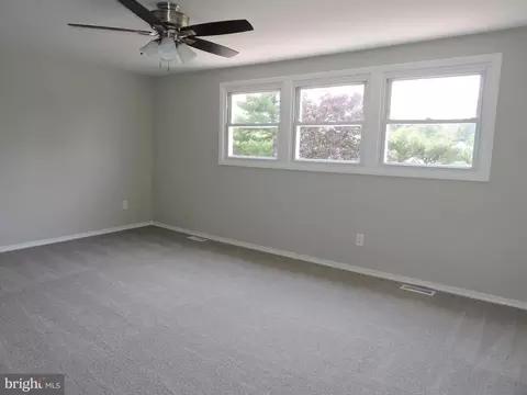 676 Shore Dr, Joppa, MD 21085 photo 27