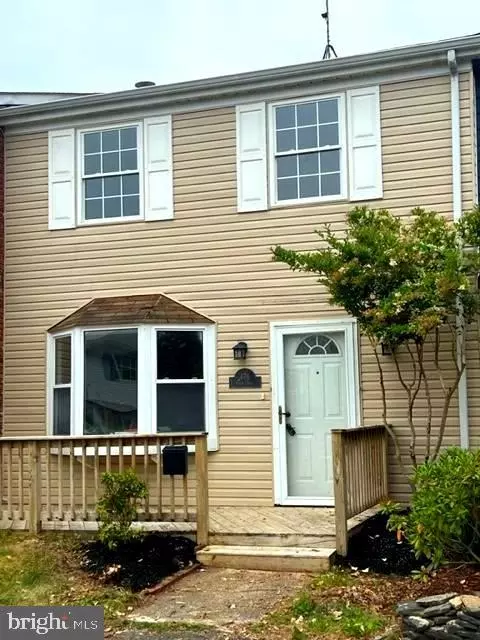 676 Shore Dr, Joppa, MD 21085 photo 3