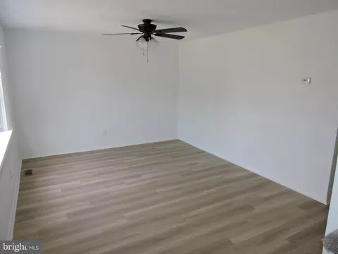 676 Shore Dr, Joppa, MD 21085 photo 10