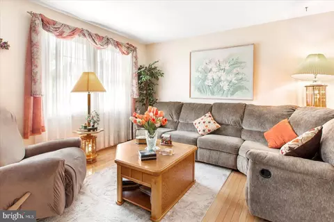 203 Stillmeadow Dr, Joppa, MD 21085 photo 2
