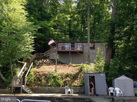 2122 Blackberry Ln, Darlington, MD 21034