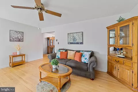 2101 Folkstone Dr, Fallston, MD 21047 photo 5