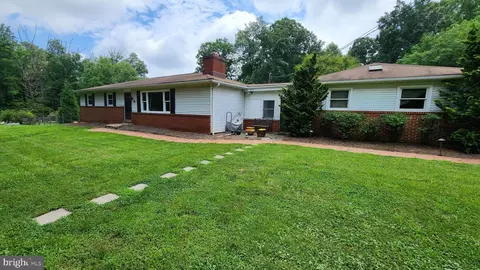 725 Smith Ln, Fallston, MD 21047 photo 1