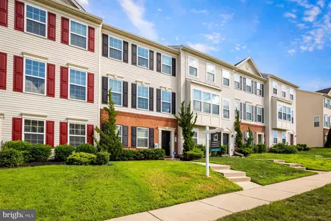 813 Wingsail Ct, Joppa, MD 21085 photo 4