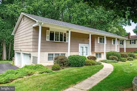 2117 Buell Dr, Fallston, MD 21047 photo 2