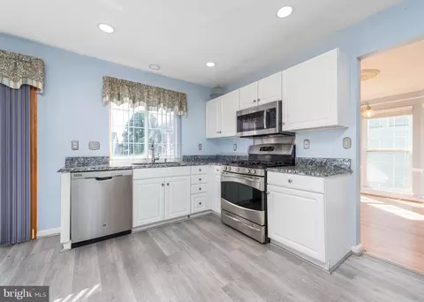 706 Brooke Ct, Joppa, MD 21085 photo 4