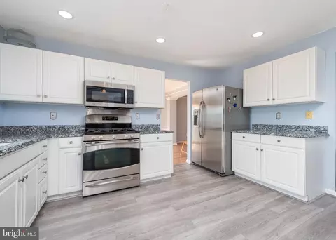 706 Brooke Ct, Joppa, MD 21085 photo 5