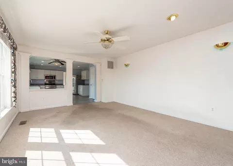 706 Brooke Ct, Joppa, MD 21085 photo 8