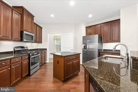 334 Tufton Cir, Fallston, MD 21047 photo 2