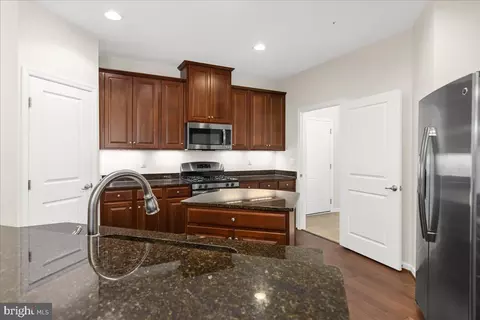 334 Tufton Cir, Fallston, MD 21047 photo 4