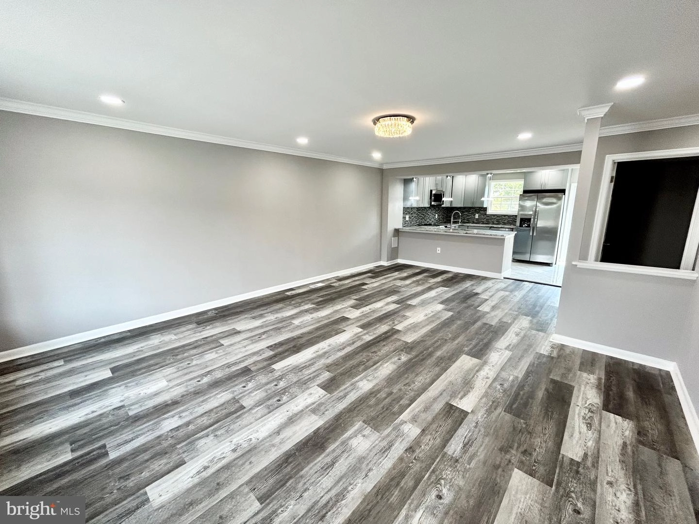 827 Clover Leaf Ct, Edgewood, MD 21040 photo 2