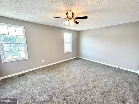827 Clover Leaf Ct, Edgewood, MD 21040 photo 16